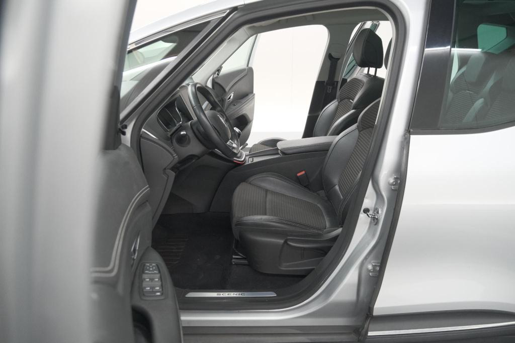 Renault Scenic tce 140 intens | trekhaak | camera | panoramadak | navigatie