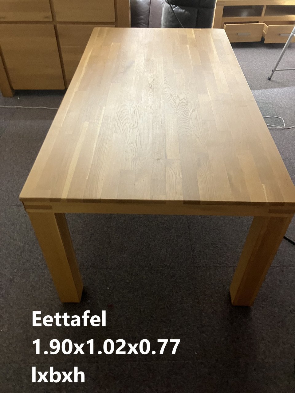 Licht eiken eettafel 1.90x1.02x0.77 lxbxh