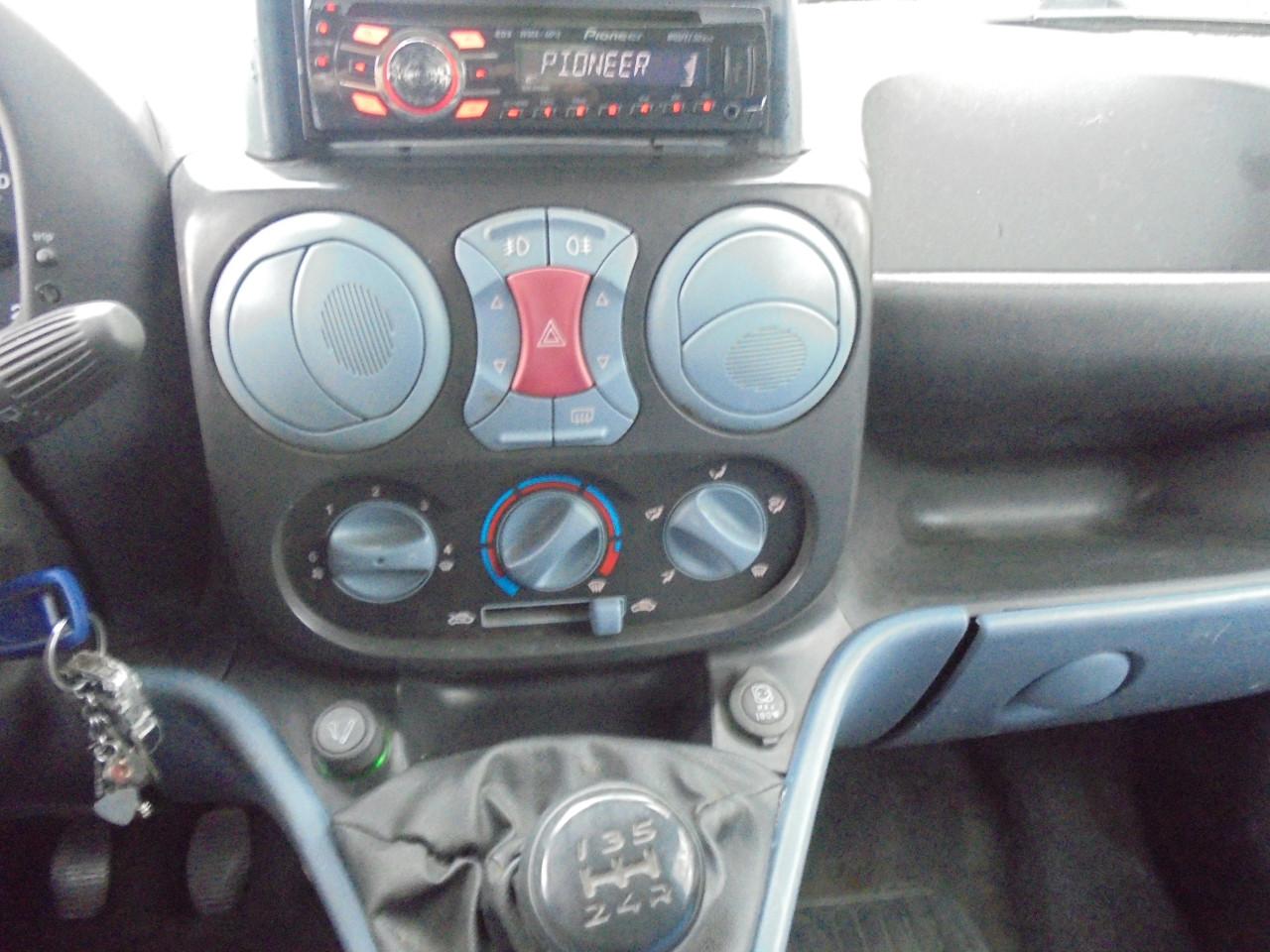 Leuke inruiler Fiat Doblo 1.6 benzine uitvoering wegbelast.€ 39 Partikulier