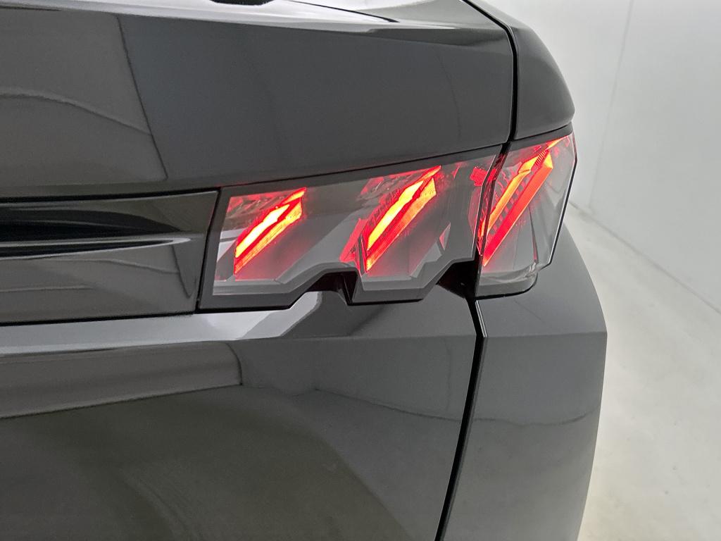 Peugeot 3008 hybrid 145 pk gt | rijklaar | elektrische kofferklep |