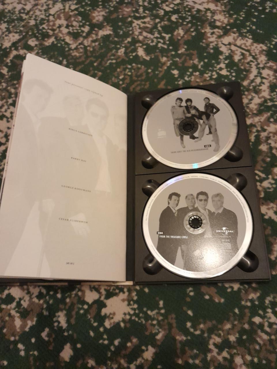 4 Cd + boekje Golden Earring