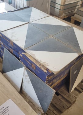 Ca 25 m2 vintage-look decortegels 33,3x33,3 cm, van € 59,95 per m² voor