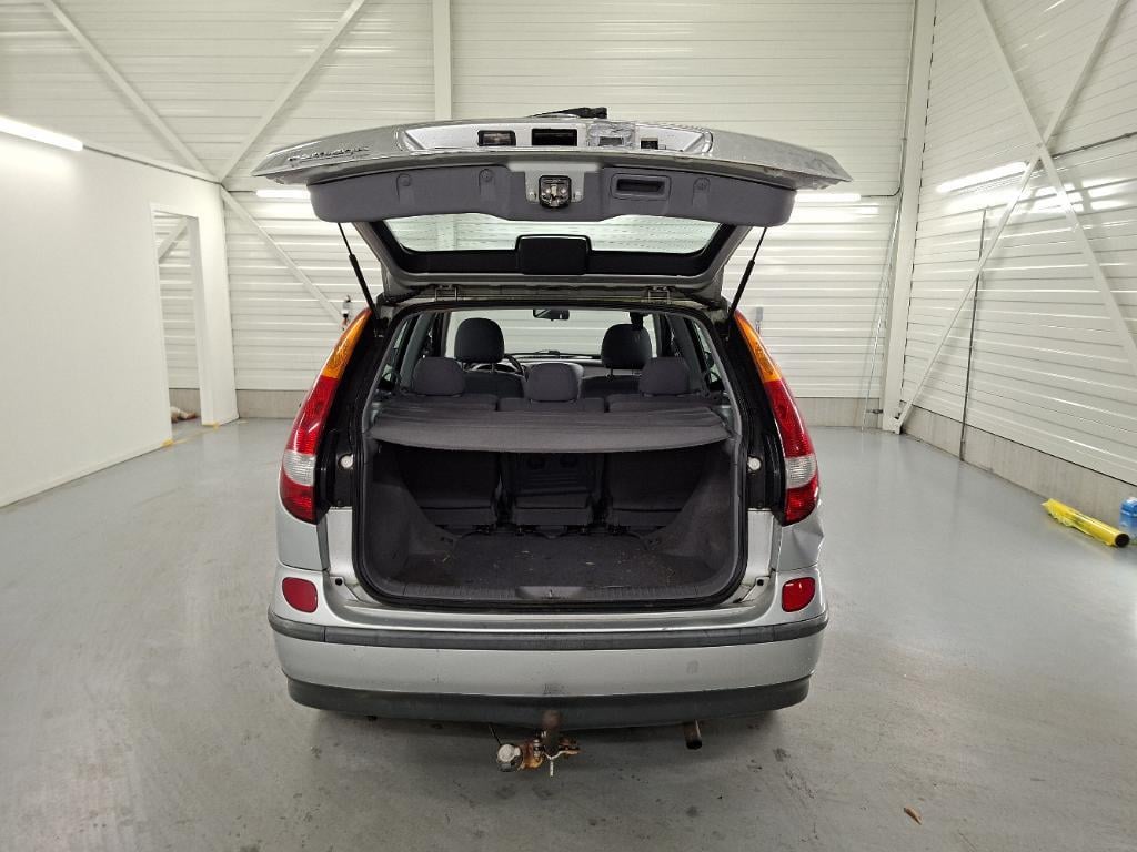 Nissan Almera Tino 1.8-04-km 215000-!e eigen-Airco-Navigatie-tr.haak-1850,=