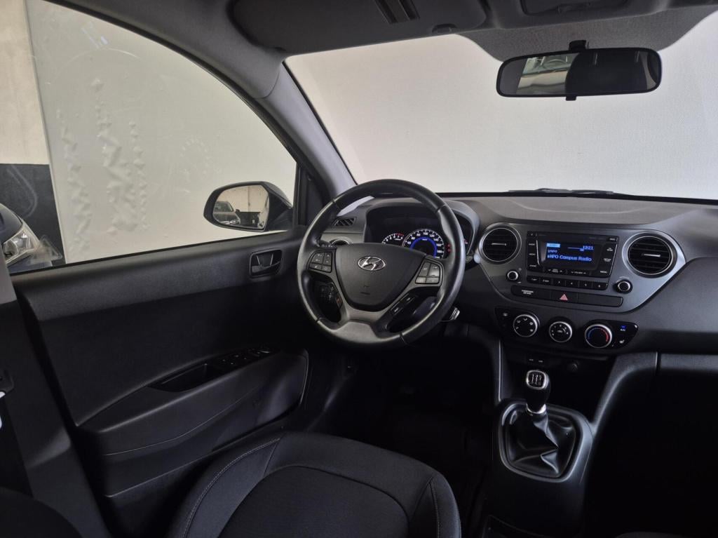 Hyundai I 10 1.0i comfort / stuur-stoel verwarming / 1e eigenaar / nieuwe k