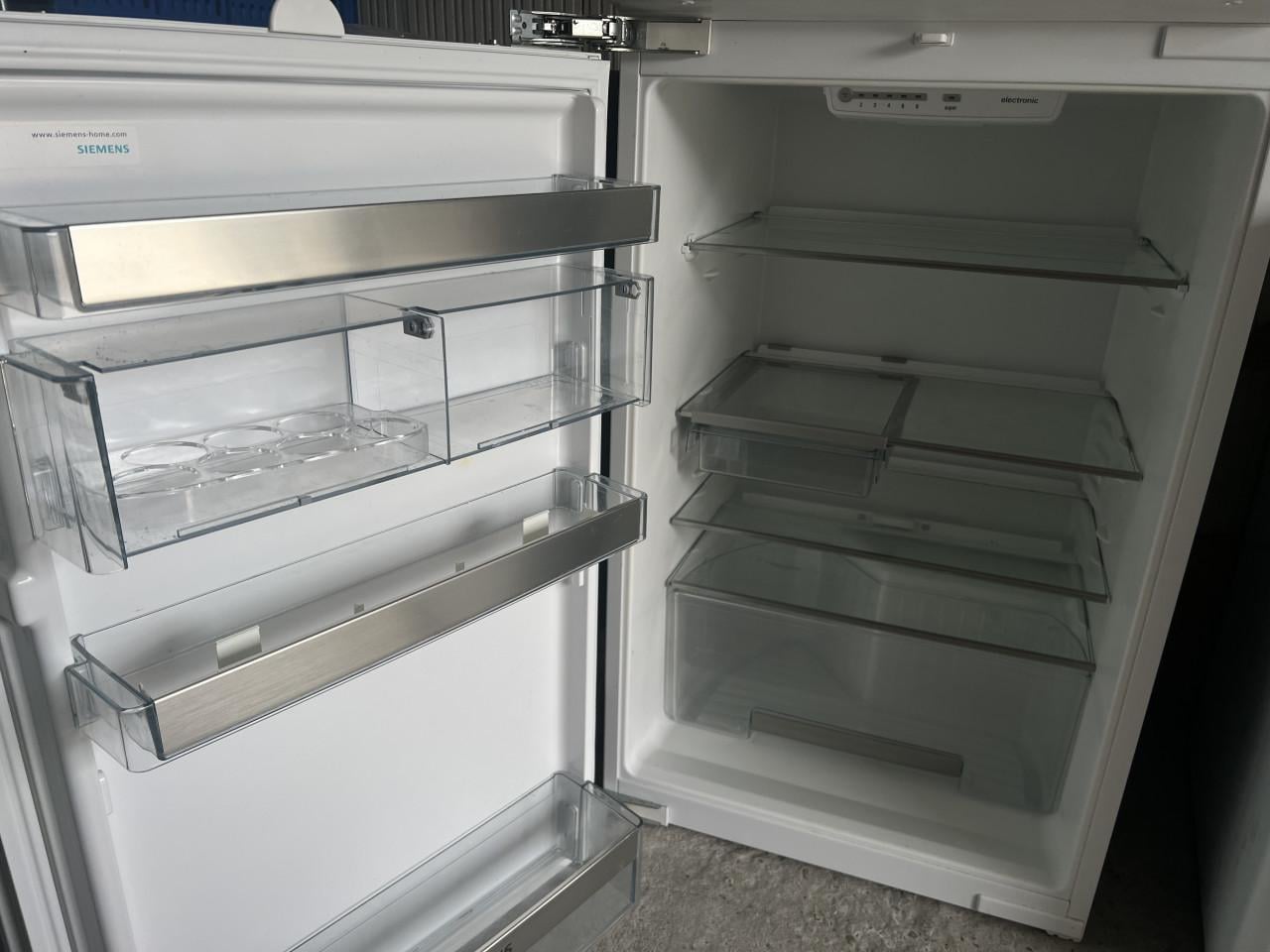 Siemens A++ klasse inbouw koelkast KI18RA65  87x54 cm. ZGAN