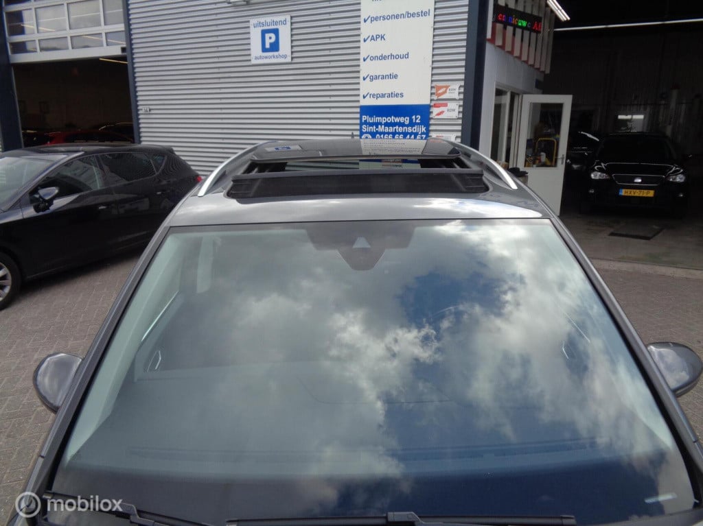 Volkswagen Touran 1.5 tsi comfortline business 7p/airco/pano/stoelverw/came