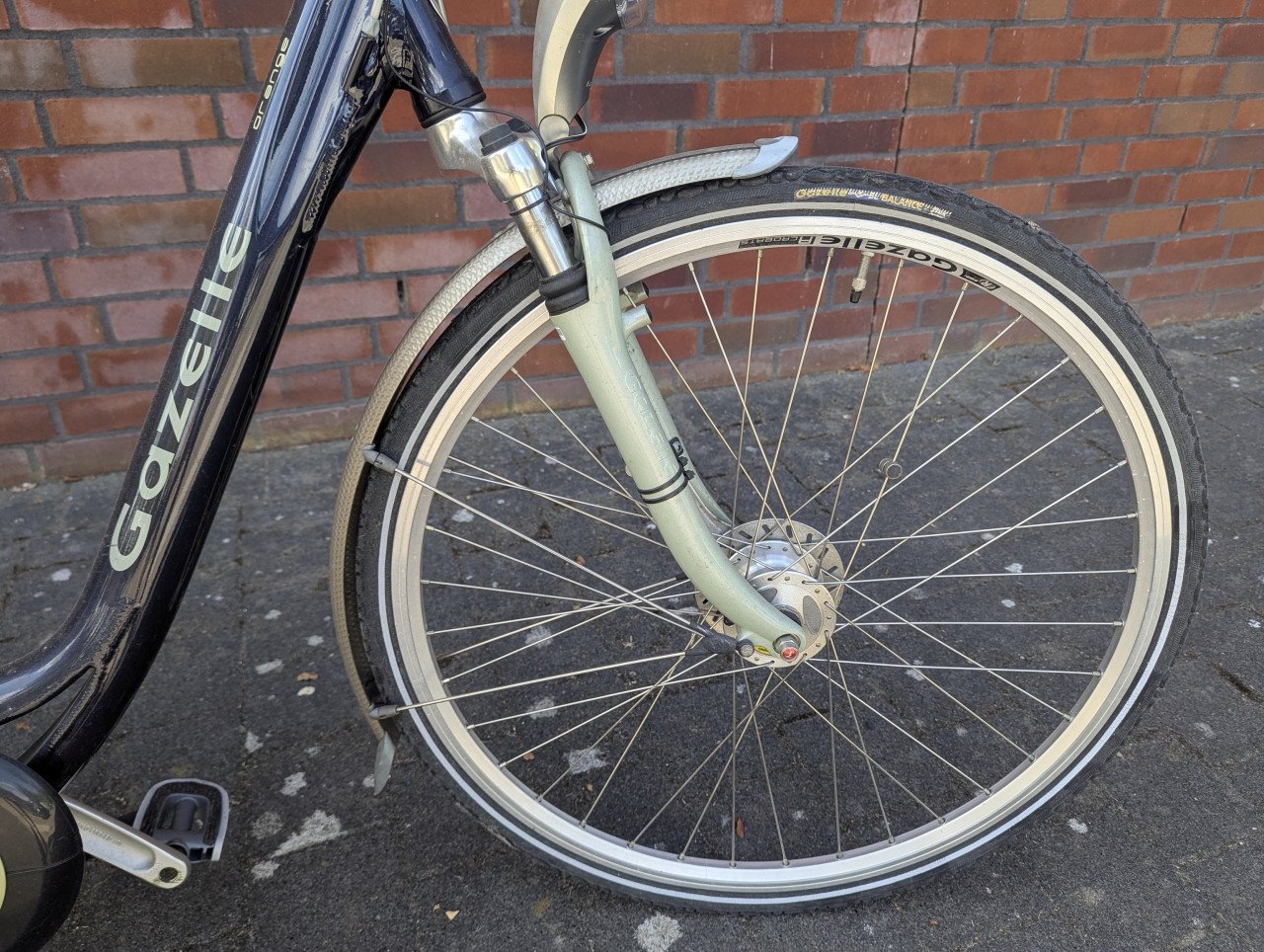 Te Koop Gazelle damesfiets met fietstassen