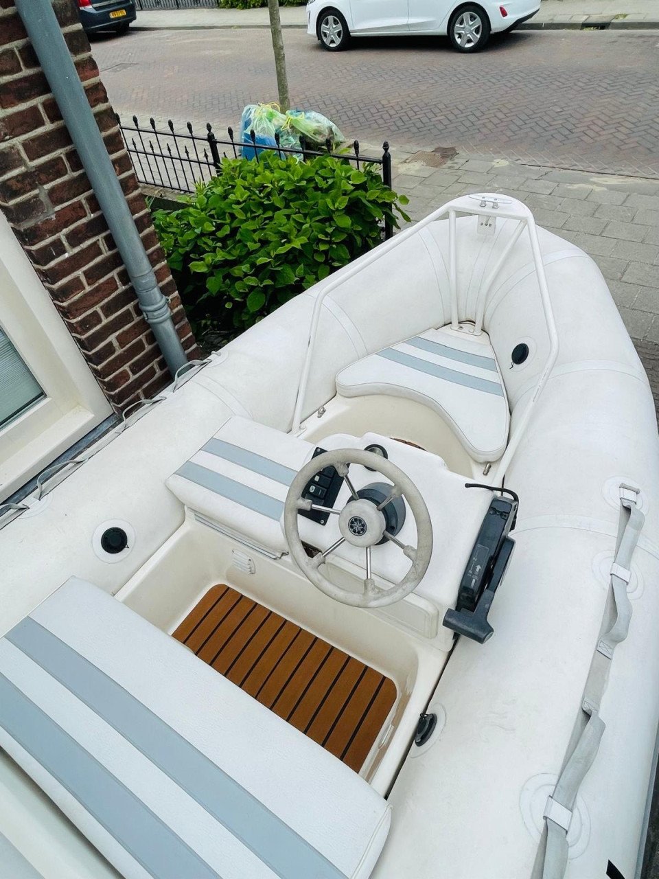 Zodiac Yachtline Deluxe 340 met Honda 20pk viertakt en trailer