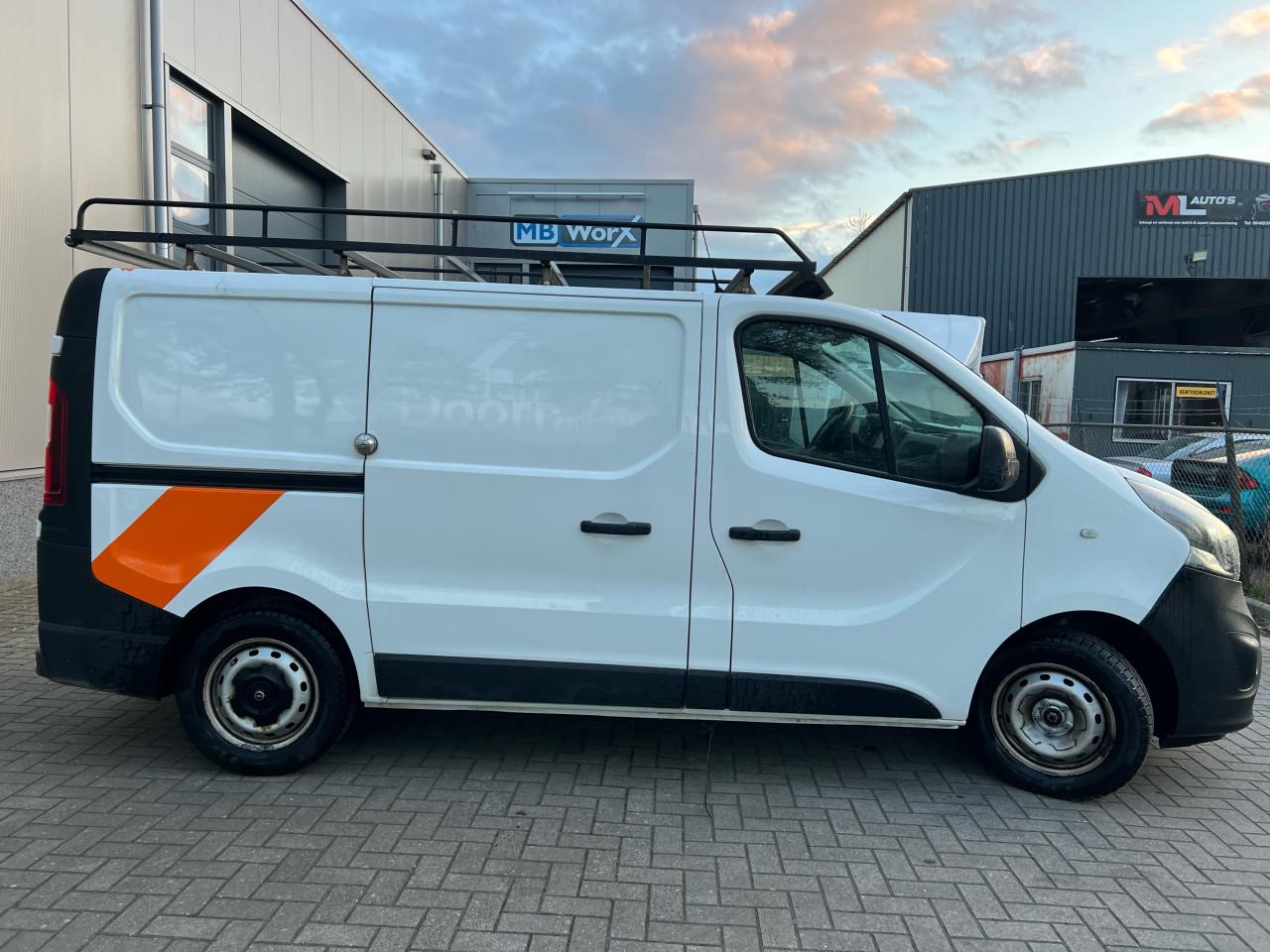 Opel Vivaro 1.6 CDTI L1H1 Edition 120.120 KM NAP !
