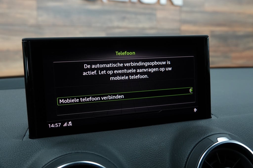 Audi Q2 1.5 tfsi | led | pdc | stoelverw. | airco |