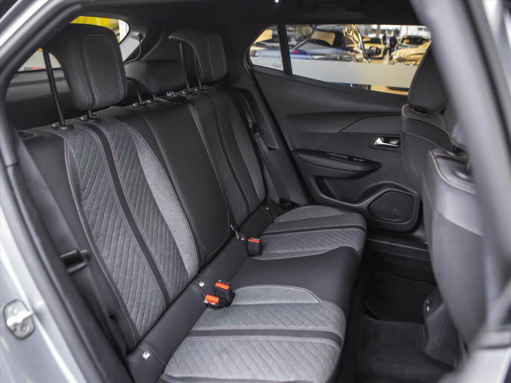 Peugeot 2008 1.2 hybrid 145pk e-dcs6 allure