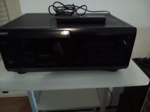 Sony CDP - CX 571 CD Wisselaar voor 50 CD,s met afst.bed.