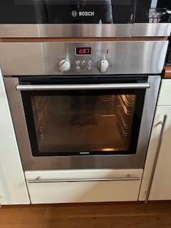 Oven , 5 pits gaskookplaat en afzuigkap