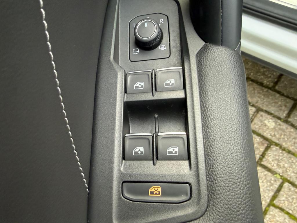 Volkswagen Tiguan 1.4 tsi ehybrid r-line business+