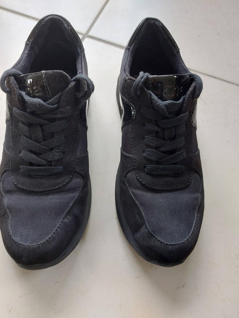 Zwarte dames sneakers mt 37