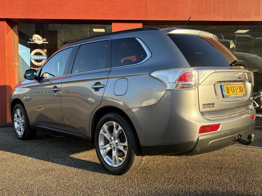 Mitsubishi Outlander 2.0 intense+