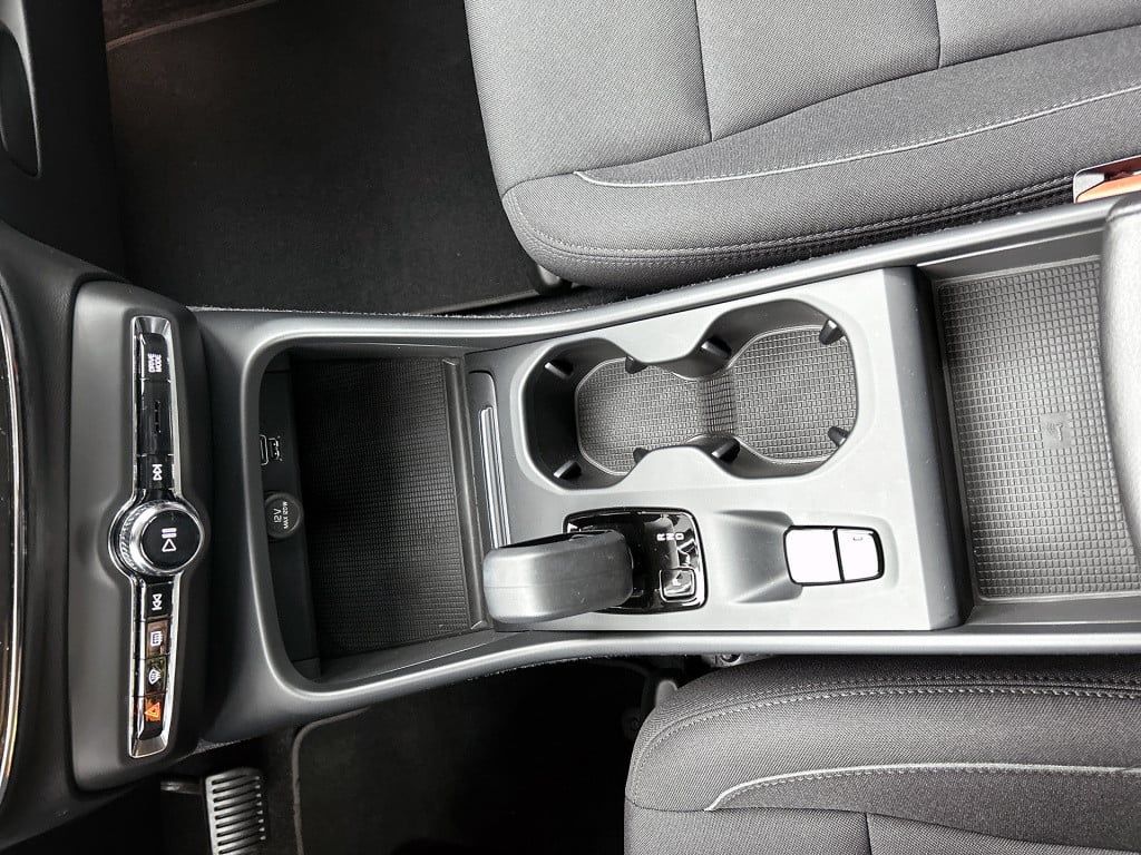 Volvo XC40 1.5 t4 recharge inscription expression | 360 camera | navi
