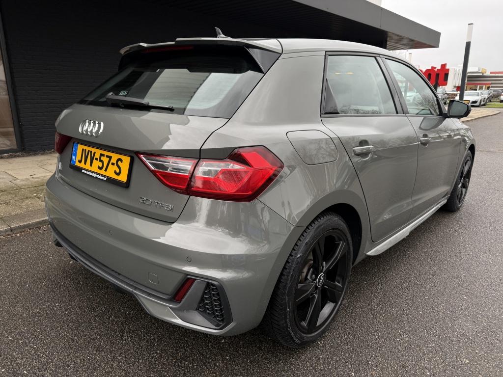 Audi A1 Sportback 30 tfsi pro // s-line exterieur //