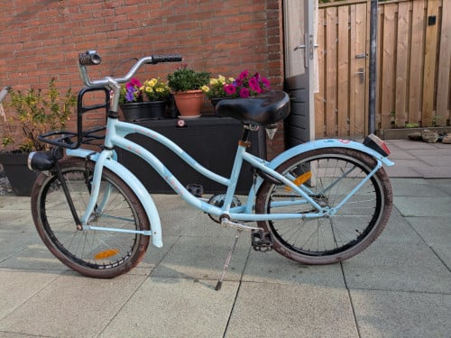 Oerdegelijke meisjesfiets 22"