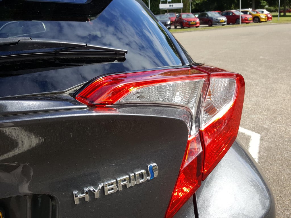 Toyota C-hr 1.8 hybrid 122pk cvt energy | navi | bt | adaptive cruise contr