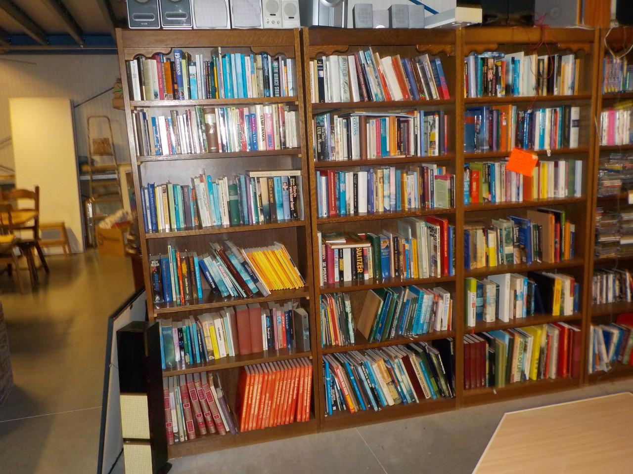 GRATIS !! ik heb ruimte nodig en tot en met 16 mei zijn deze boeken gratis