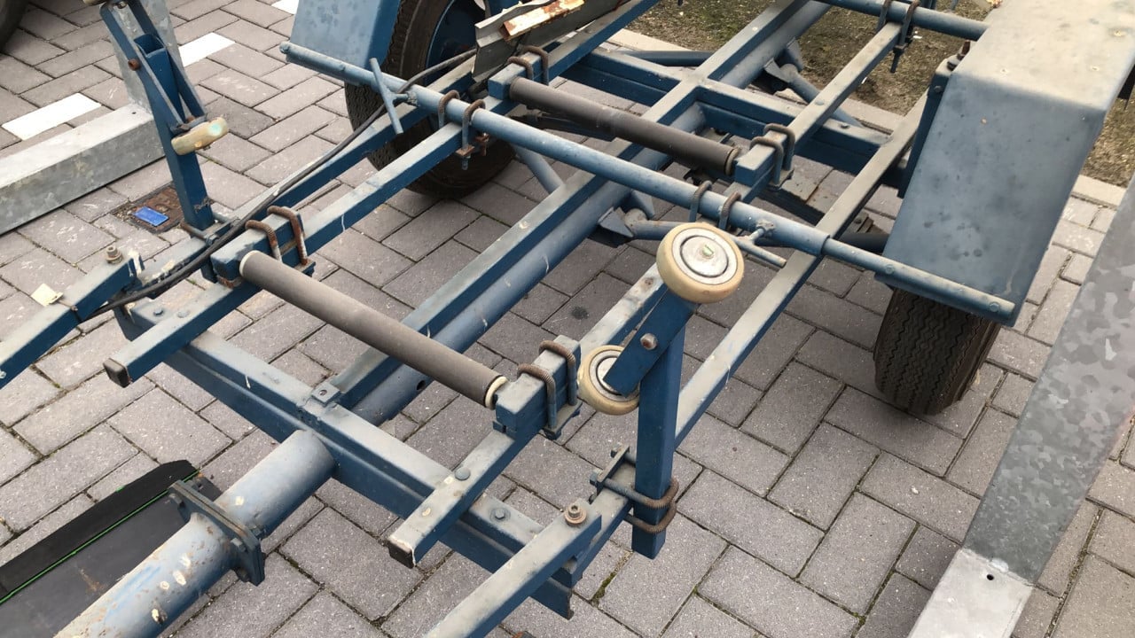 Trailer voor boot (of zeilboot) van 4 meter