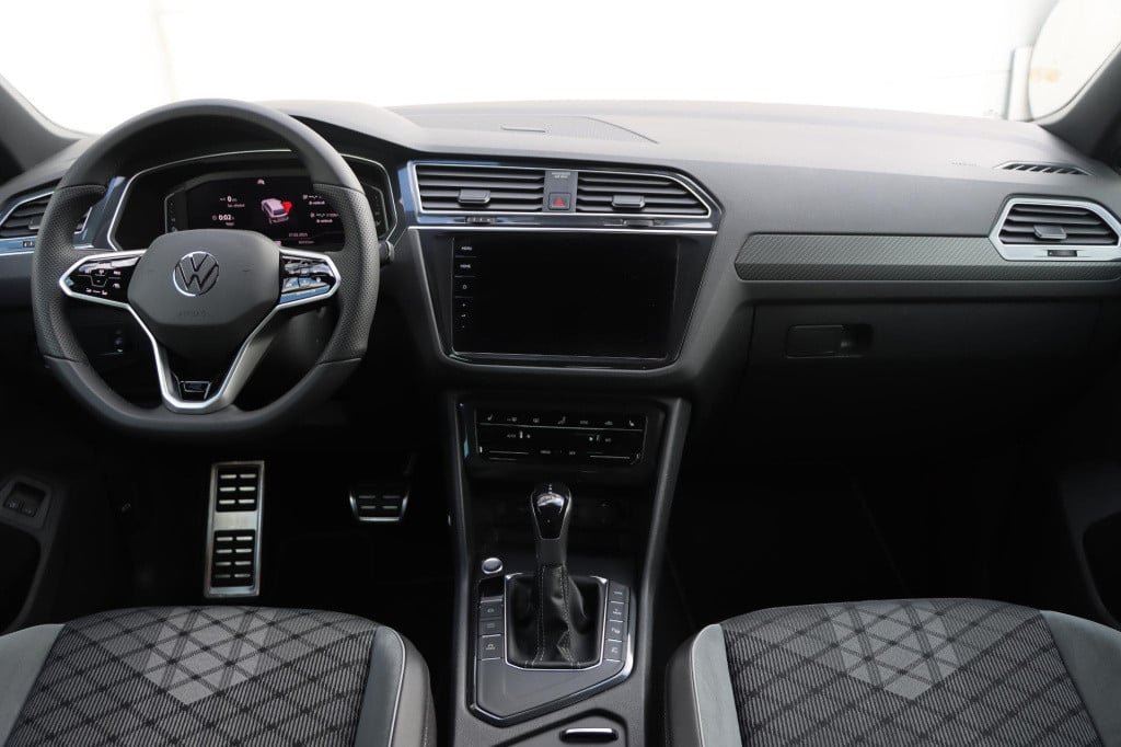 Volkswagen Tiguan 1.4 tsi ehybrid r-line business + 245pk dsg6