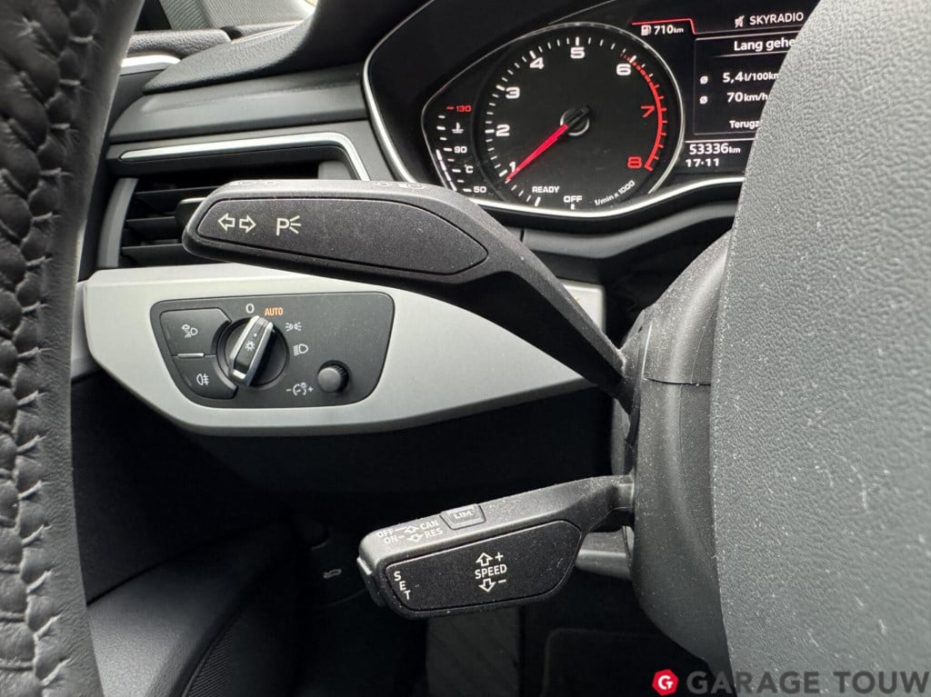 Audi A4 limousine 35 tfsi design pro line