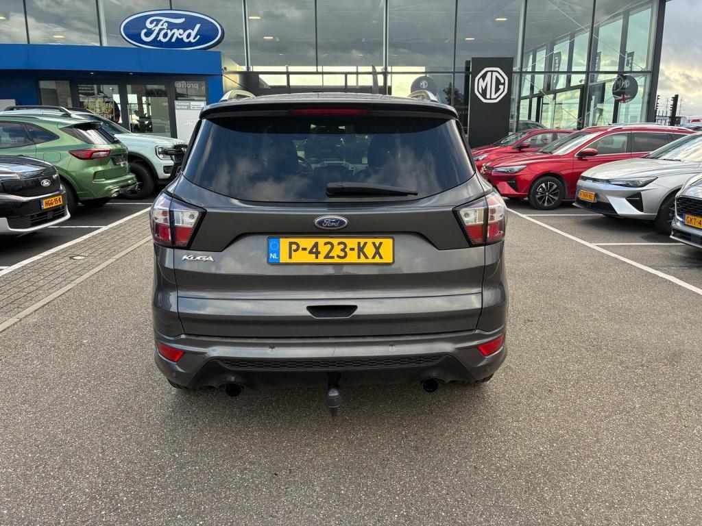Ford Kuga 1.5 ecoboost st line automaat i awd i trekhaak