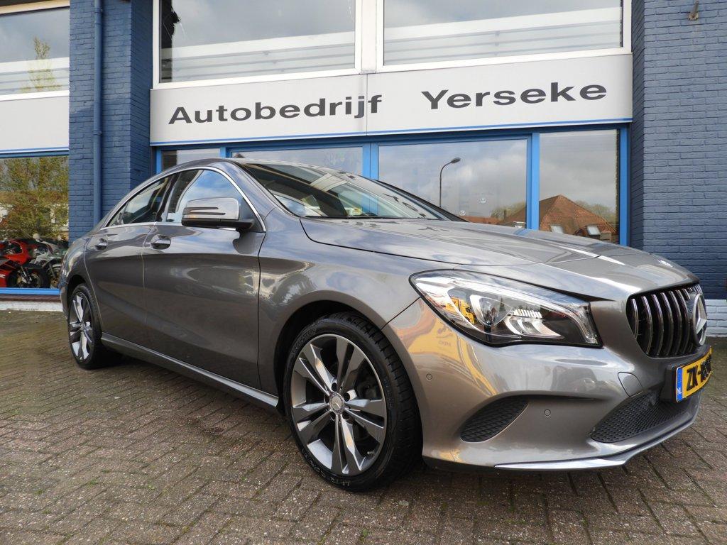 Mercedes-Benz Cla 180 blue efficiency prestige