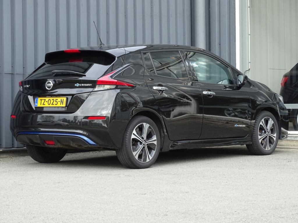Nissan Leaf n-connecta 40 kwh | incl. btw | 360 camera