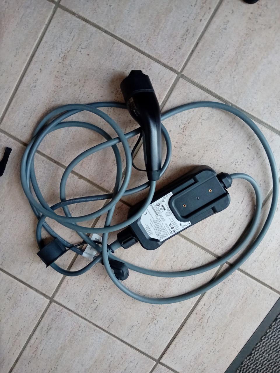 Thuis laad kabel