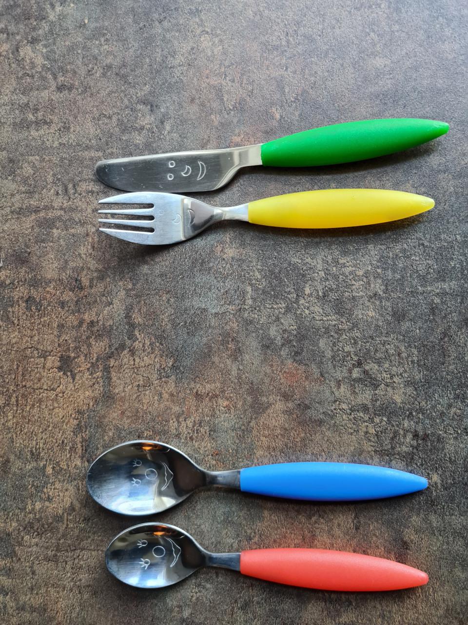 Compleet setje kinder bestek . Kunnen in de vaatwasser