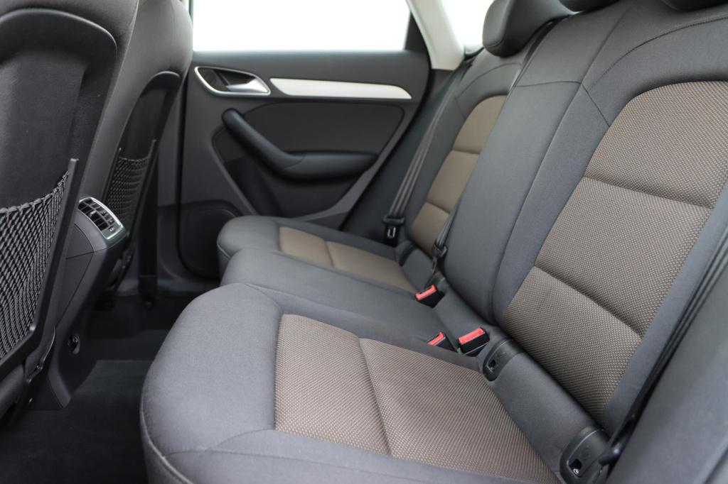 Audi Q3 1.4 tfsi pro line | navi | sensoren | cruise control