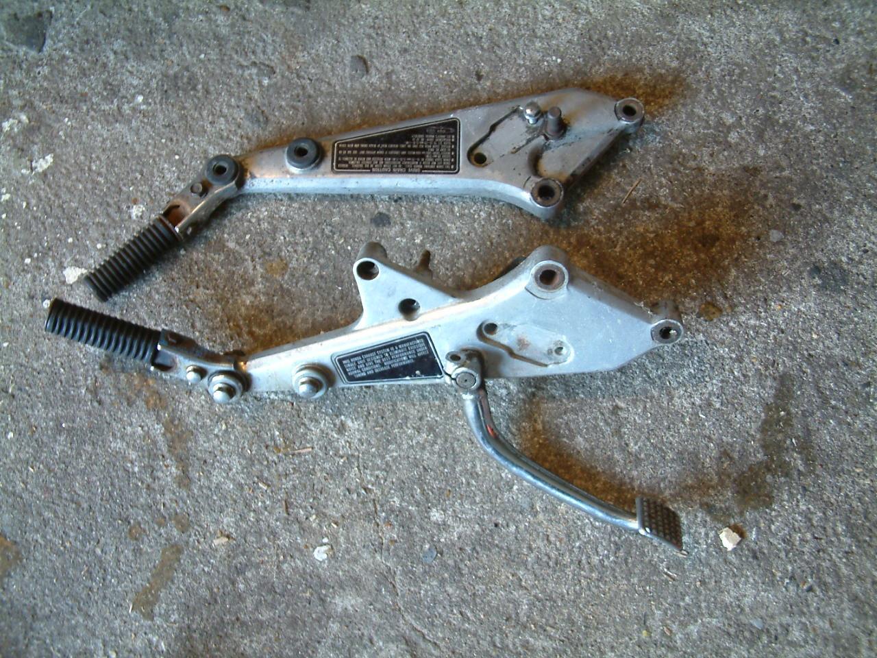 Honda 750-900 1979 t/m 1984  kappen en zadel voor wie dat nog  zoekt