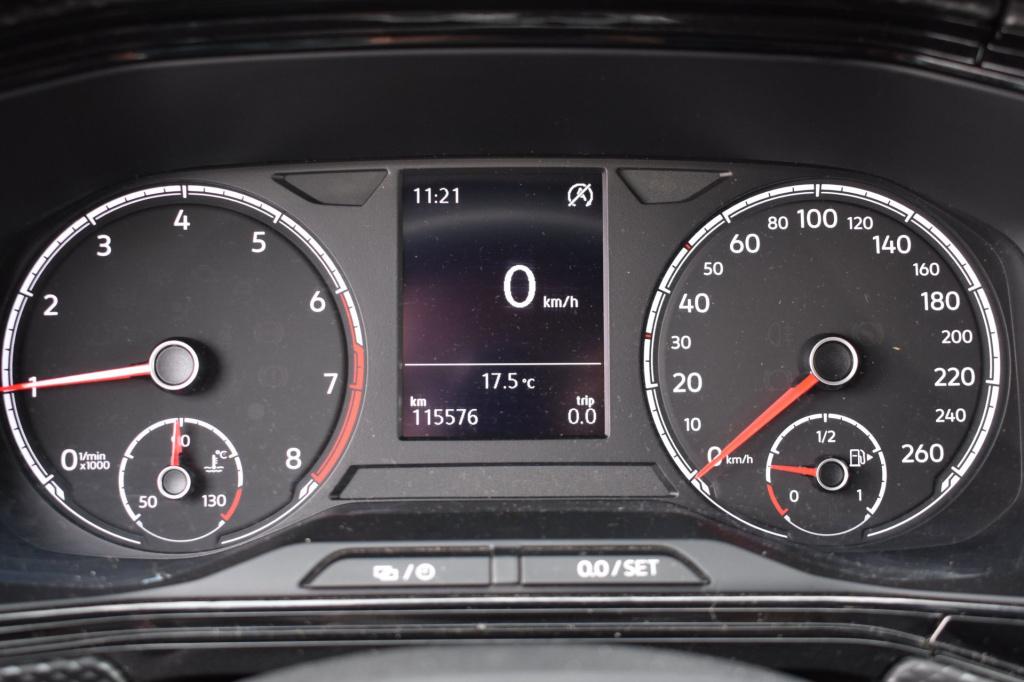 Volkswagen T-cross 1.0 tsi life | camera | trekhaak | apple carplay | andro
