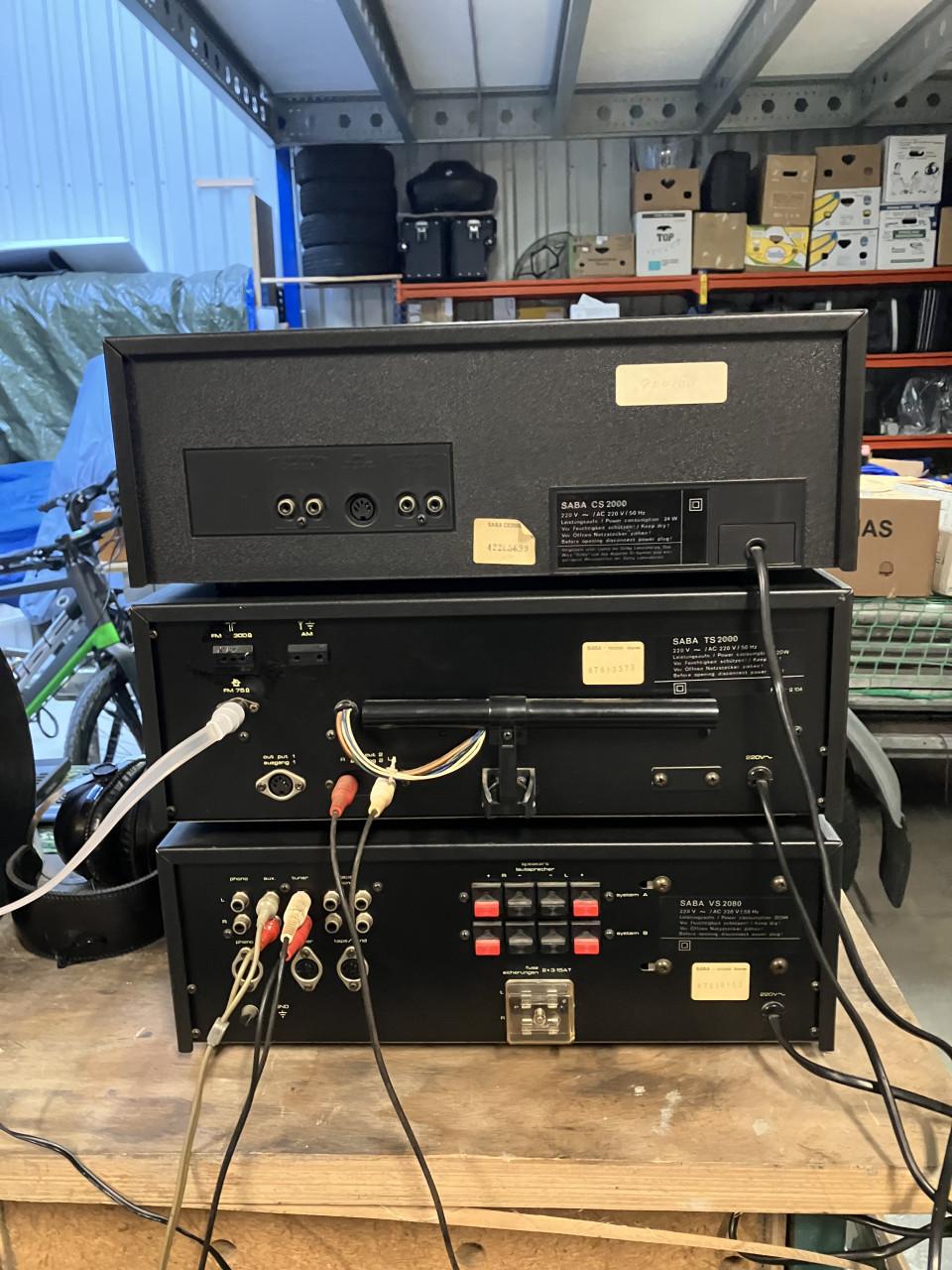 Saba (Sanyo)prachtige vintage set 2x 60Watt bij 4 Ohm VU meters rackhandles