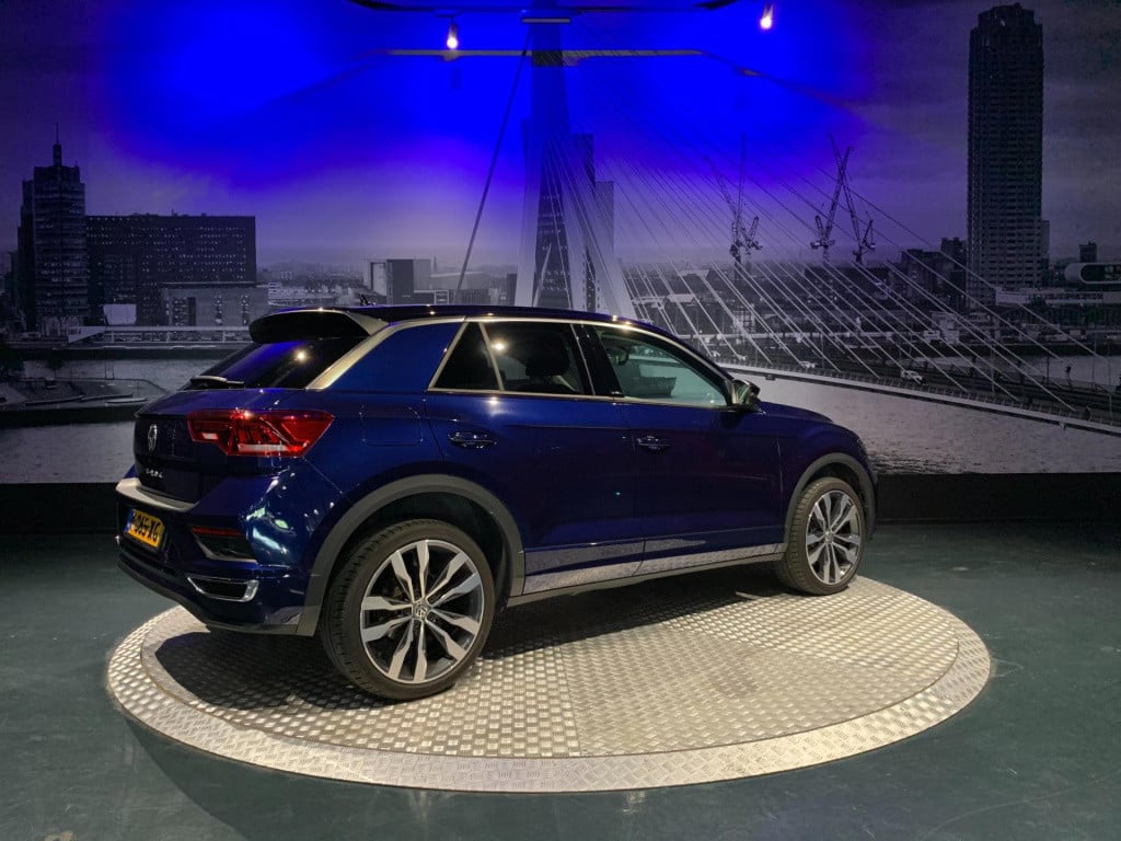 Volkswagen T-roc 1.5 tsi sport business r *led*app-connect*
