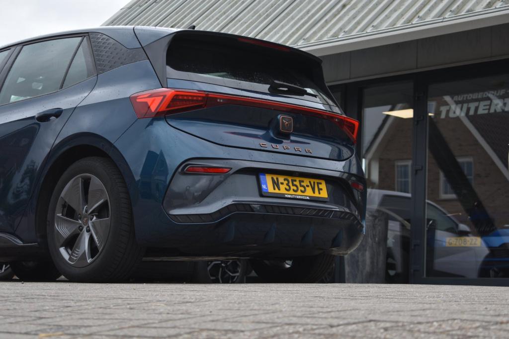 Cupra Born business one 62 kwh soh 91,6% | camera | acc | sfeerverlichting 