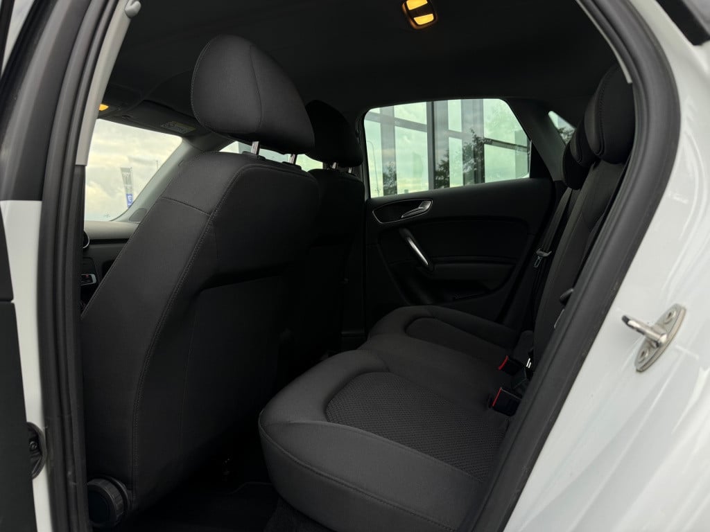 Audi A1 Sportback 1.0 tfsi s-line * navigatie * cruise control * nap