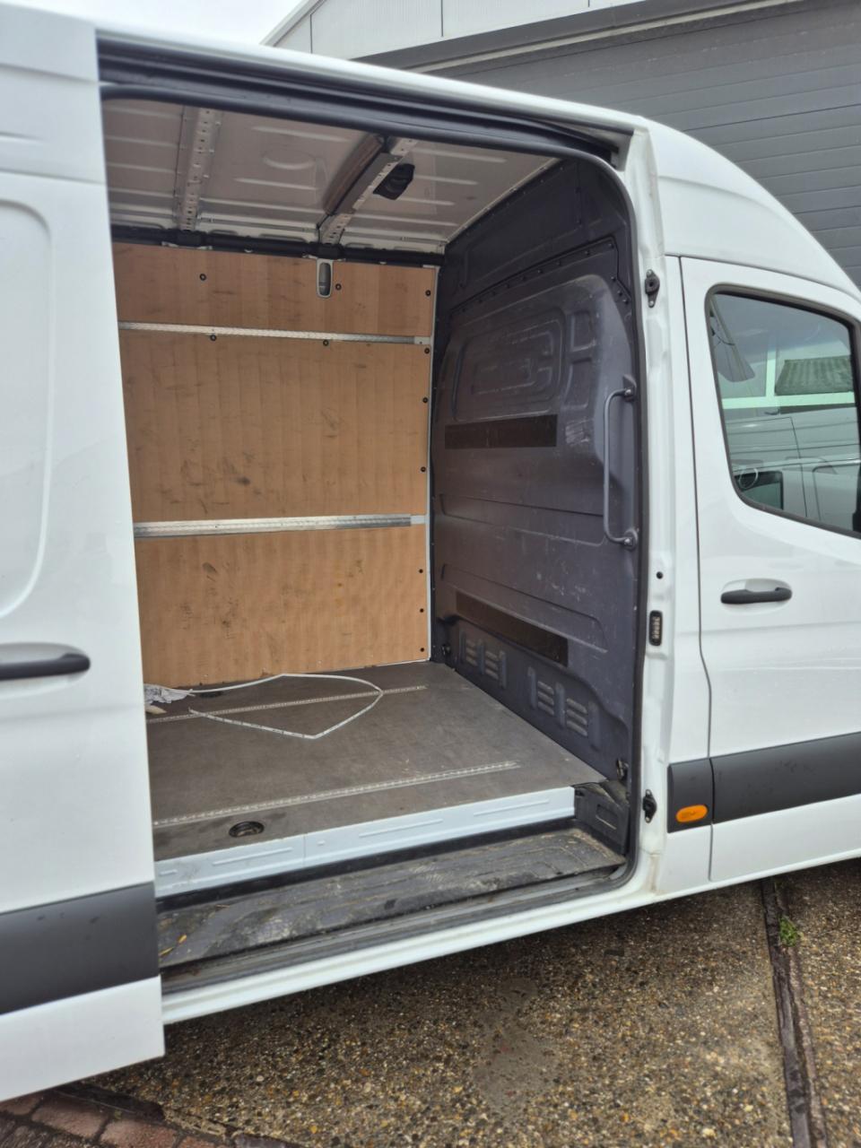 Mercedes-Benz Sprinter 317 1.9 cdi l3 base
