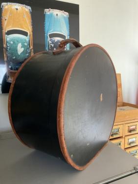 Oude Brocante hoedendozen