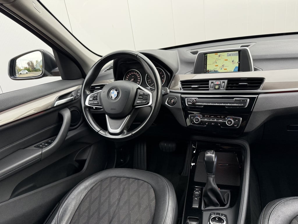 BMW X1 sdrive18i 136pk high executive automaat