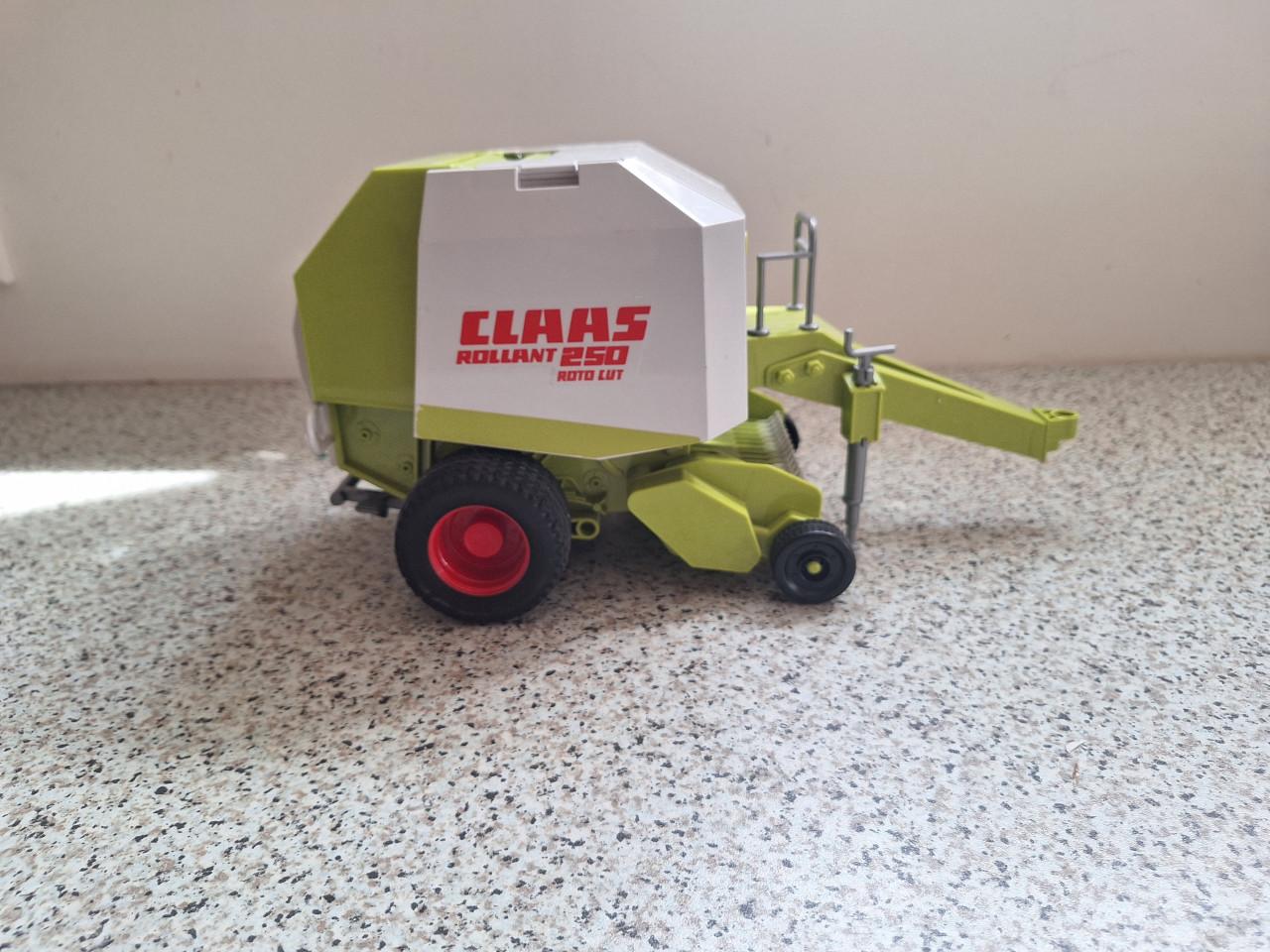 Bruder claas ronde balenpers