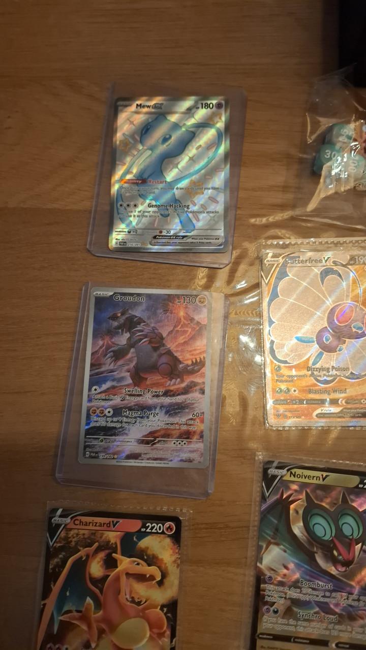 Pokemonkaarten+doos+dobbelstenen+coins
