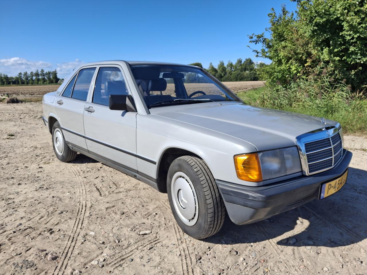 Mercedes 190 oldtimer 1984