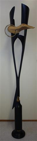 Kunstwerk uit Litauen €.300,00 Maten: H x B x D: 173 cm x 36 cm x 30 cm Kle
