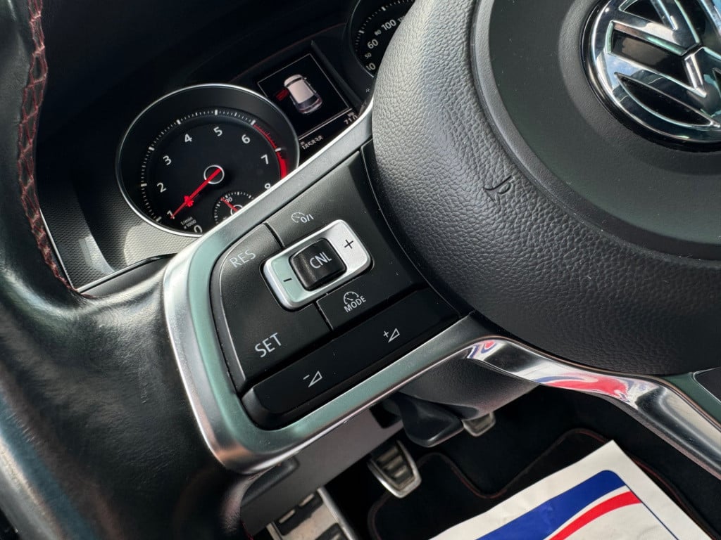 Volkswagen Golf 2.0 tsi gti performance * panoramadak * leer * xenon * navi