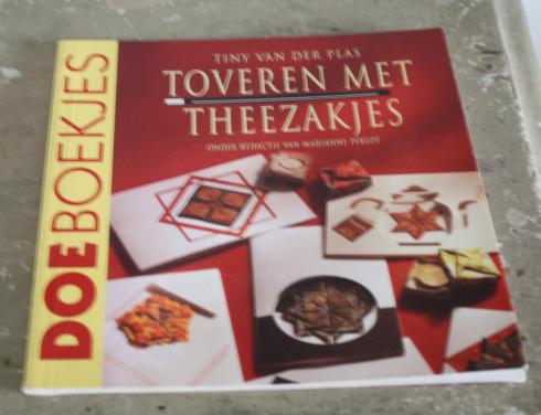 Boekje toveren met  theezakjes