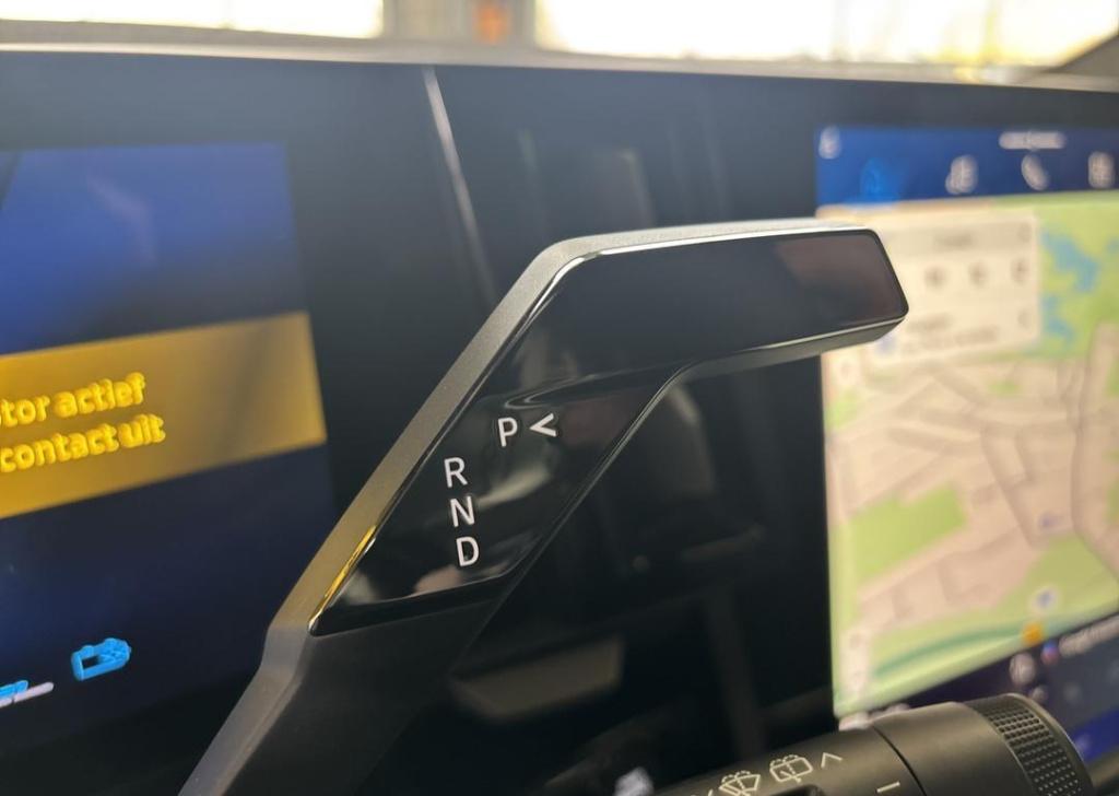 Renault Espace e-tech full hybrid 200 techno 7p.